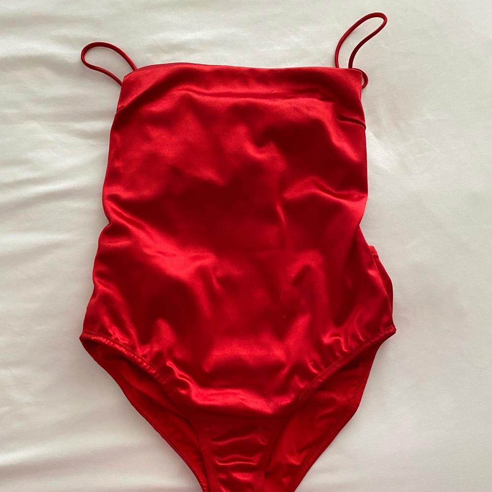 Princess polly bodysuit Red